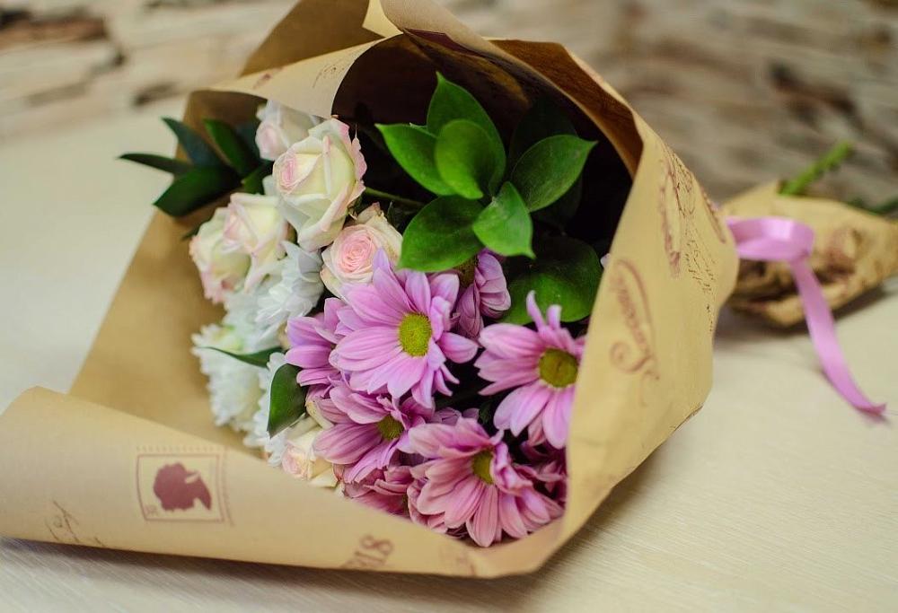 Букет цветов из: Розы и Хризантемы в Акташ