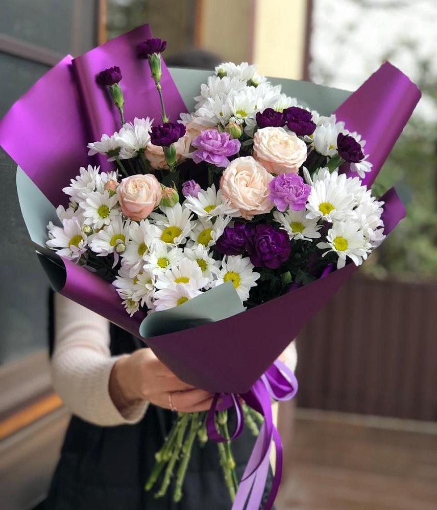 Букет цветов из: Хризантемы, Гвоздики и Розы в Акташ