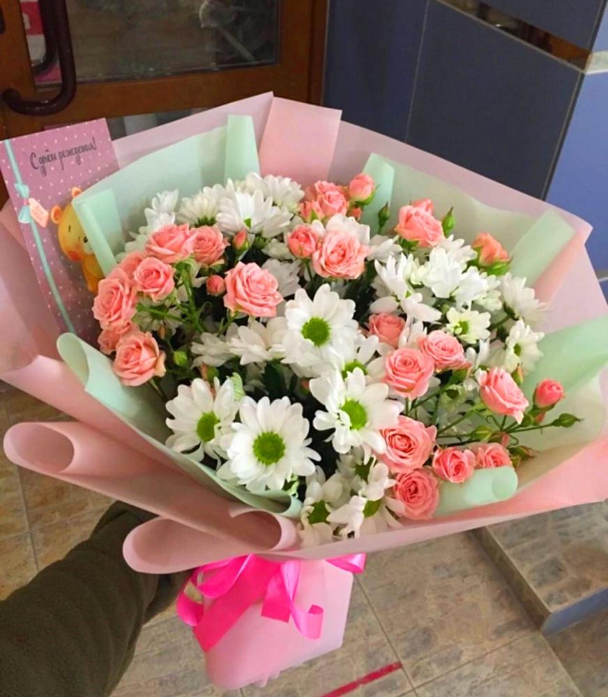 Букет Жемчужная россыпь в Акташ Букет цветов из: Розы и Хризантемы в Акташ