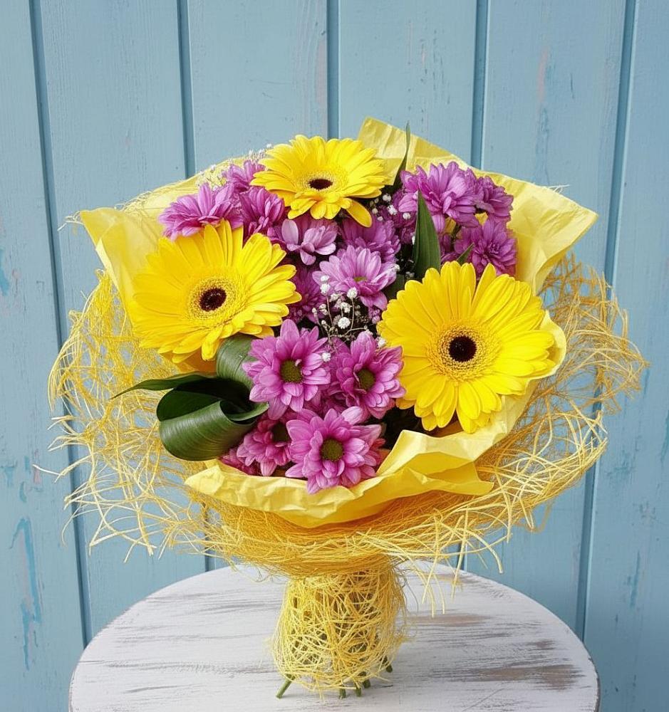 Букет цветов из: Хризантемы и Герберы в Акташ