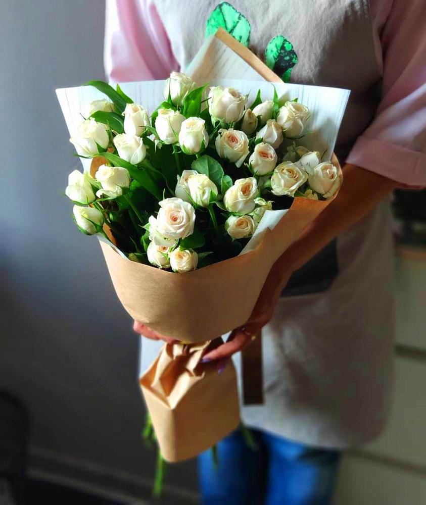 Букет цветов из: Розы в Акташ