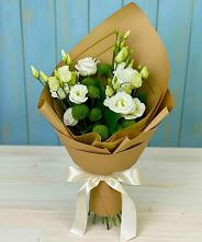 Букет цветов из:  Хризантемы и Лизиантусы #REPLACE_PRED# Акташ