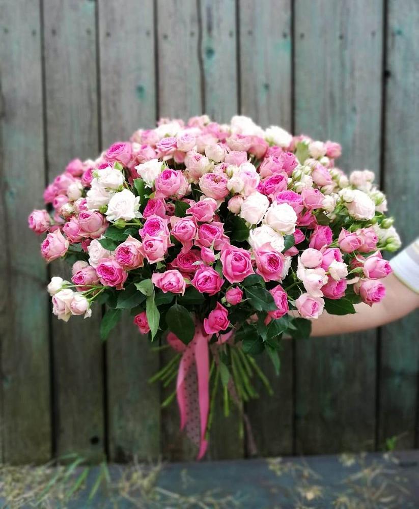 Букет Розовые кустовые розы Натали и Лав Лидия в Акташ