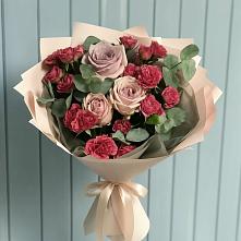 Букет цветов из:  Гвоздики и Розы в Акташ